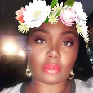 Meet your Posher, Kendra